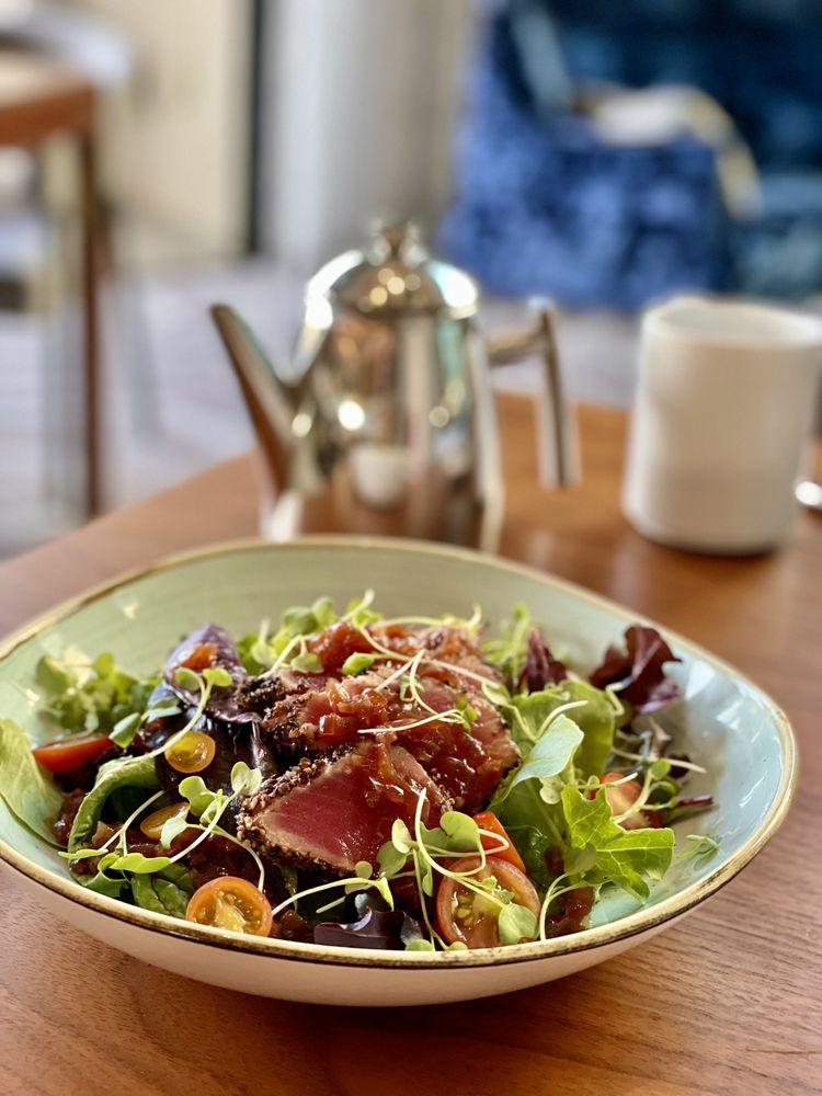 Elements Restaurant & Bar