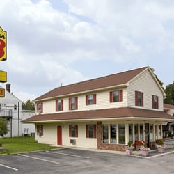 Super 8 North Attleboro Hotels 787 S Washington St Photo Of Super 8 North Attleboro Ma United States