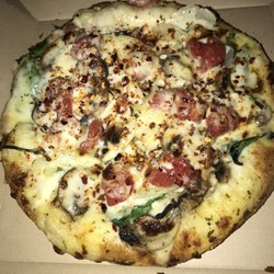 Domino S Pizza 32 Photos 105 Reviews 393 Redondo Ave Photo Of Domino S Pizza Long Beach Ca United States Pasta Primerva Bread