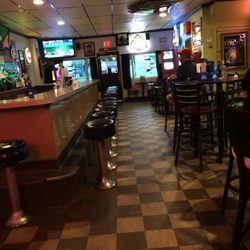 Newark Oh Restaurants Best Mie S Pub Grub 57 Photos 37 Reviews Pubs 155 N Cedar St