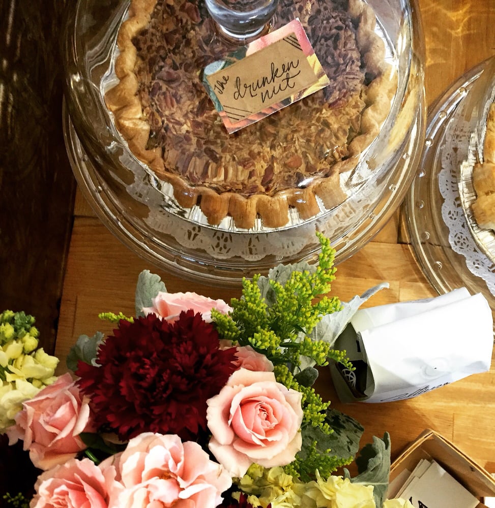 Emporium Pies 172 Photos & 166 Reviews Desserts 107 S Tennessee