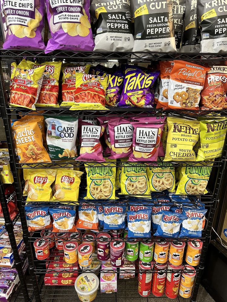 Studio 8 Grocery and smoke shop