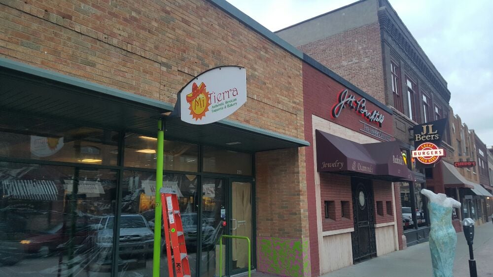Hello Everyone We Got A New Restaurant Moved Two Buildings Down Photo Of Mi Tierra Authentic Mexican Restaurant Bakery Sioux Falls Sd United