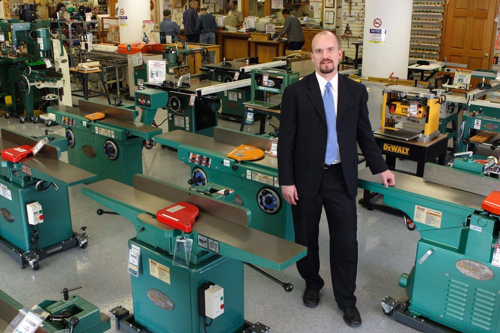 Grizzly Industrial CLOSED Building Supplies 1203 Mall