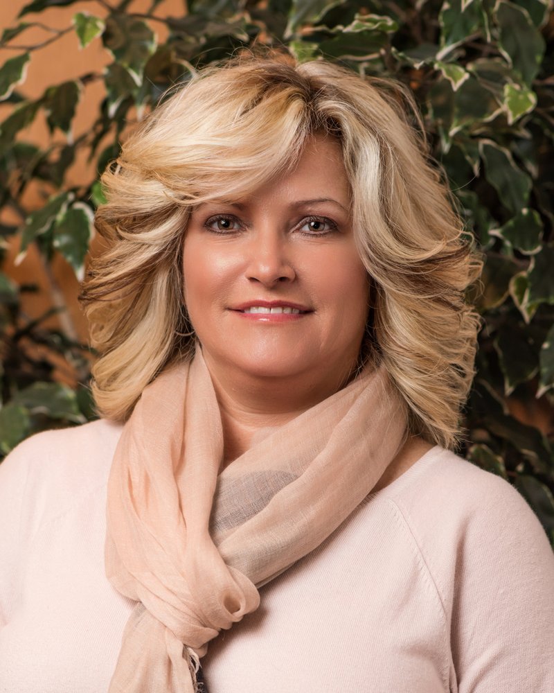 Team Hogan Real Estate Services 4206 Charlestown Rd, New Albany, IN