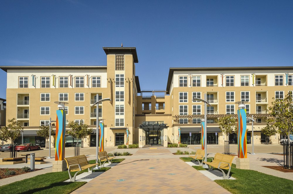 The Plaza 48 Photos & 28 Reviews Apartments 1 Plaza View Ln