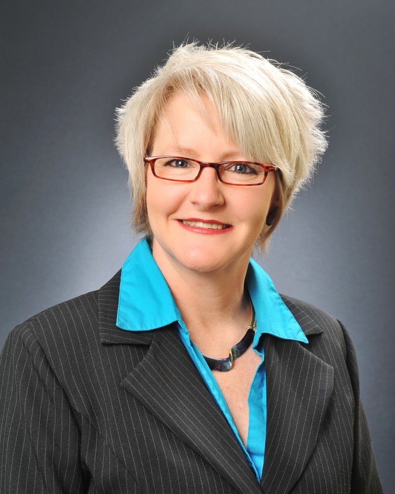 Bonnie Lelak Realtor Get Quote Real Estate Agents 220 Heritage