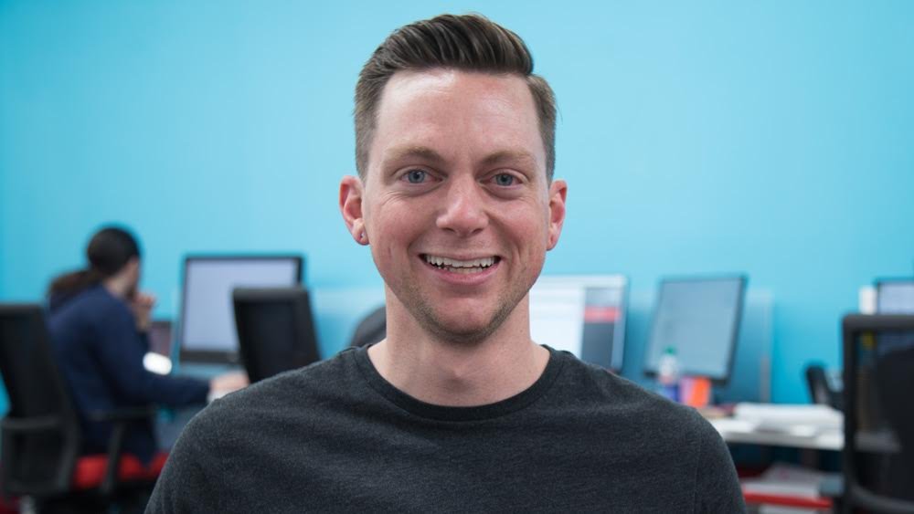 8 cracked screen u iphone can fix Phones  Mobile   Pineville uBreakiFix  7510 Reviews   55